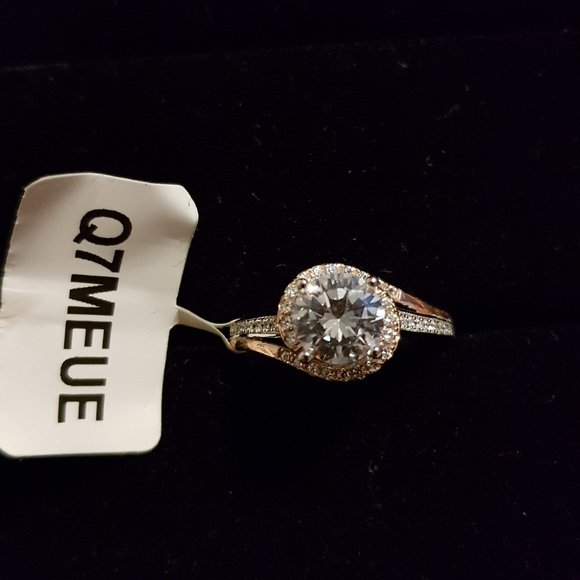 Stunning tri color ring - Picture 4 of 5